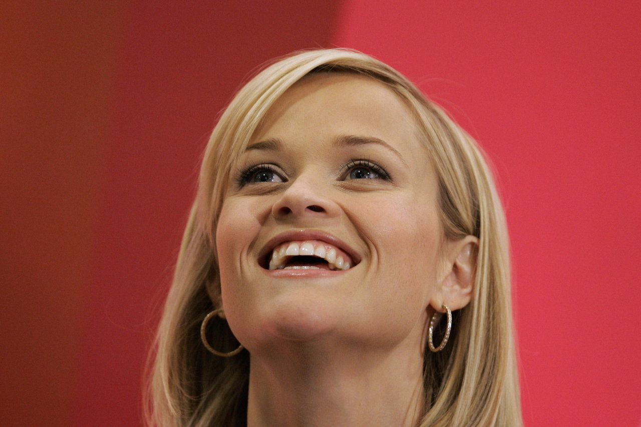 Reese Witherspoon leaked wallpapers