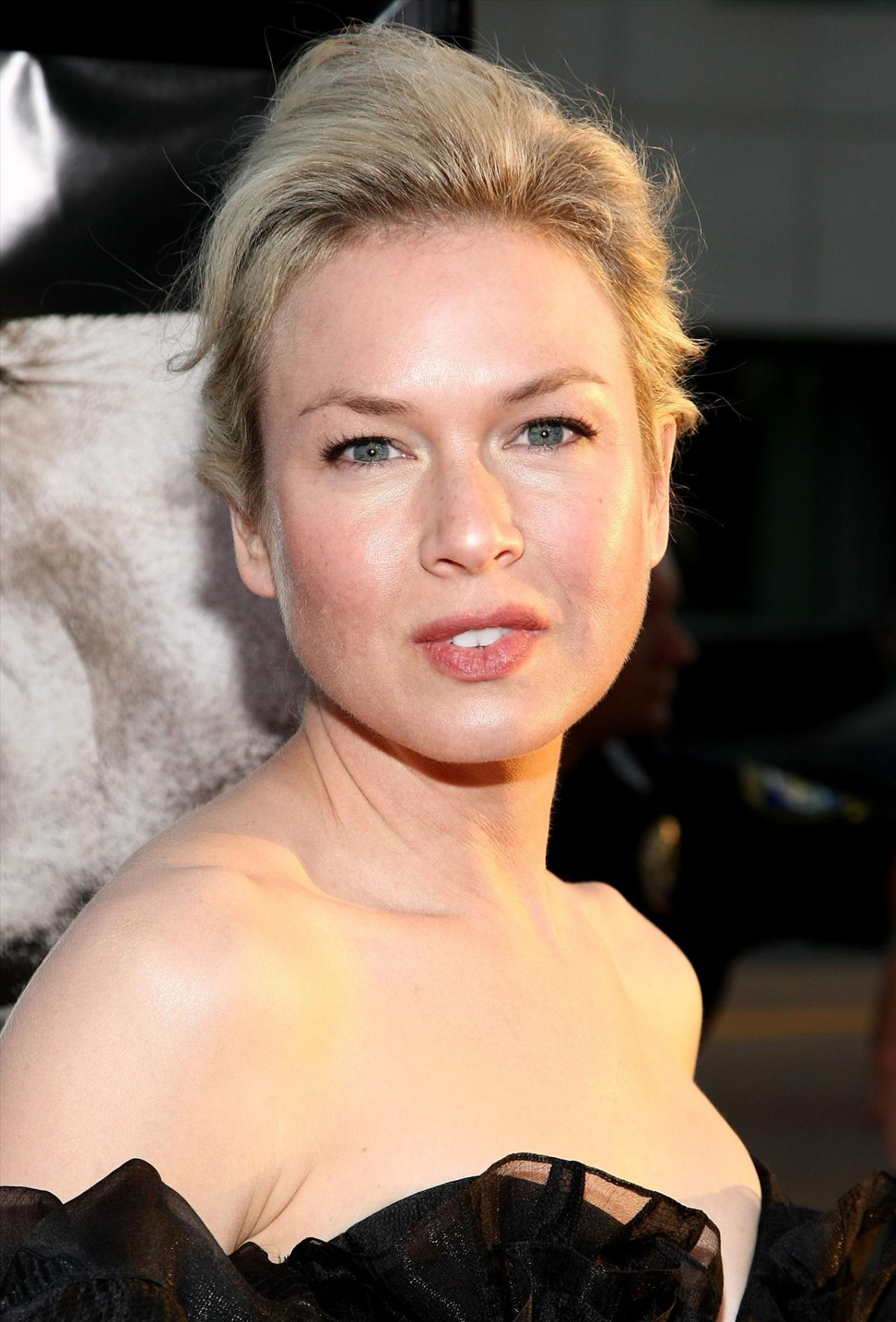 Renee Zellweger leaked wallpapers