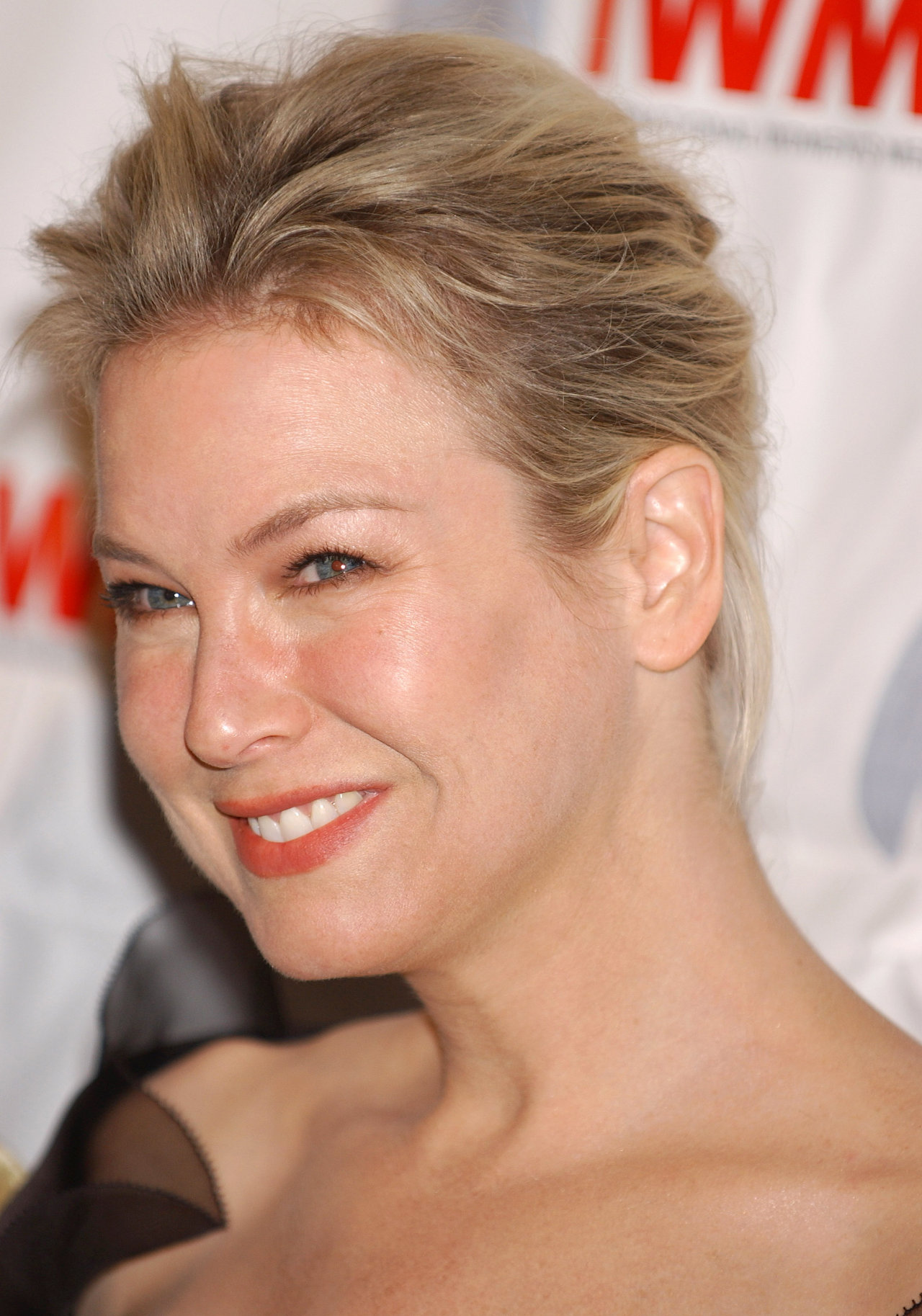 Renee Zellweger leaked wallpapers