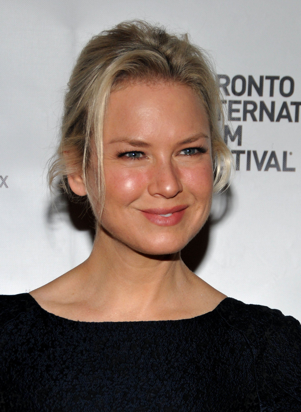 Renee Zellweger leaked wallpapers