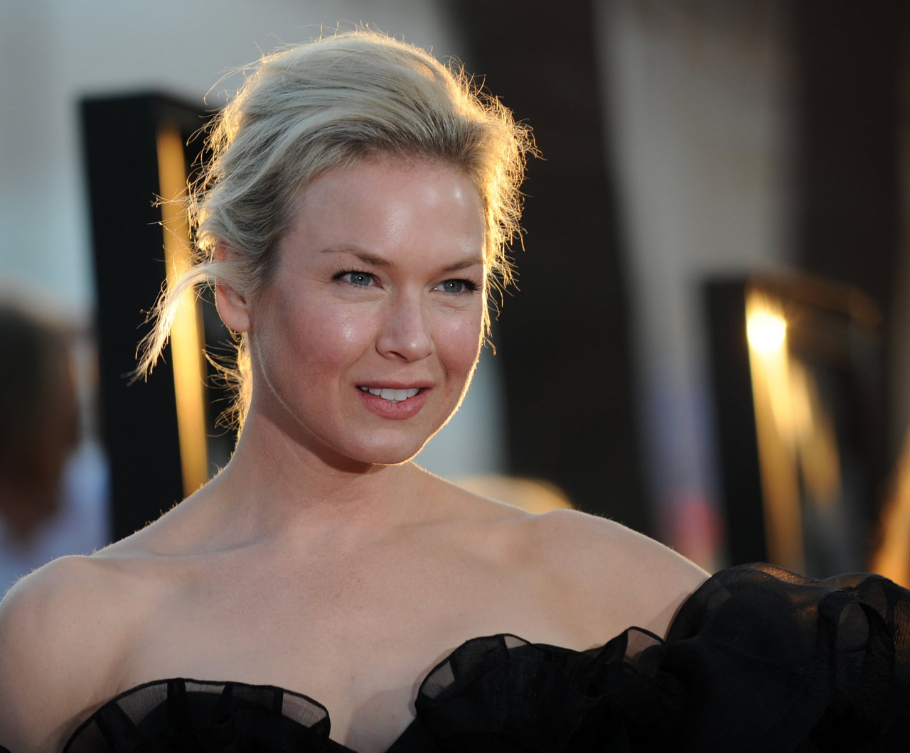 Renee Zellweger leaked wallpapers