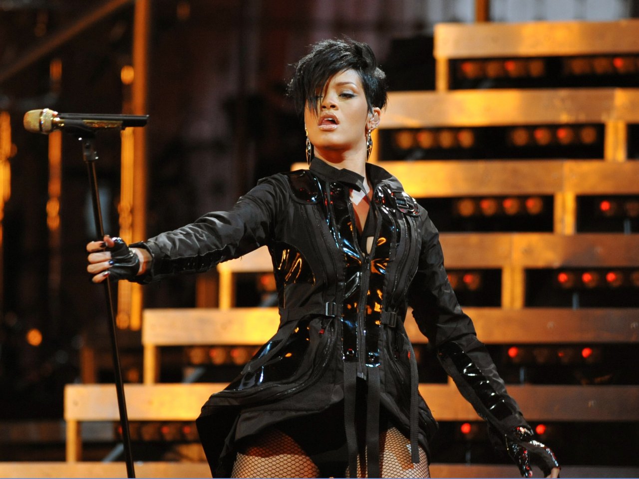 Rihanna leaked wallpapers