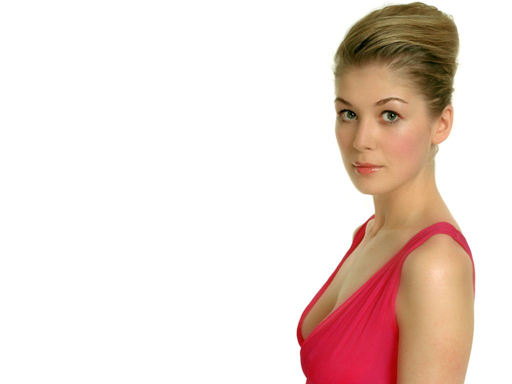 Rosamund Pike leaked wallpapers