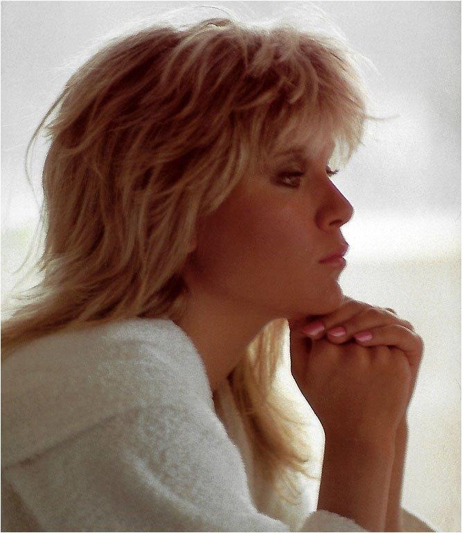 Samantha Fox leaked wallpapers