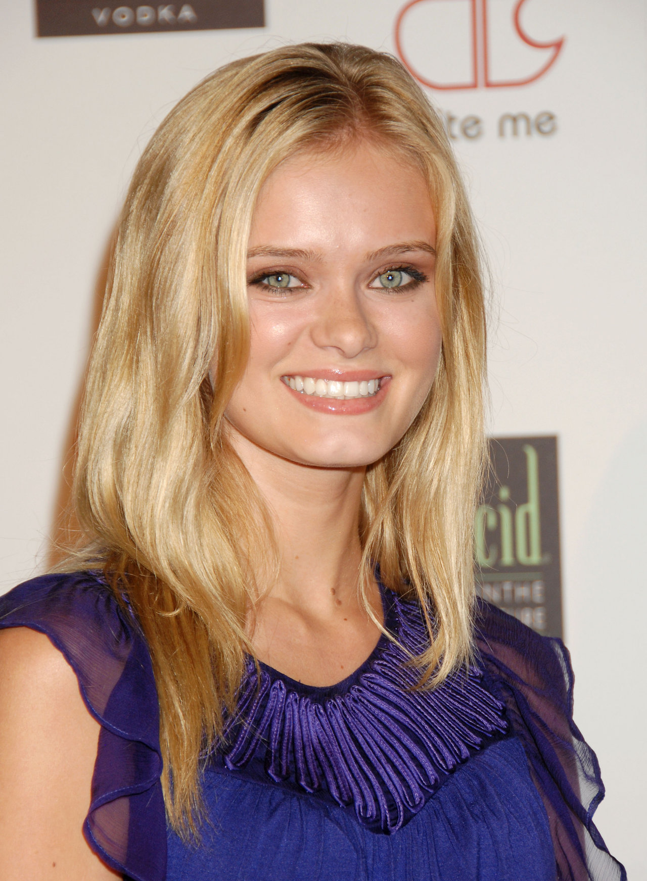 Sara Paxton leaked wallpapers