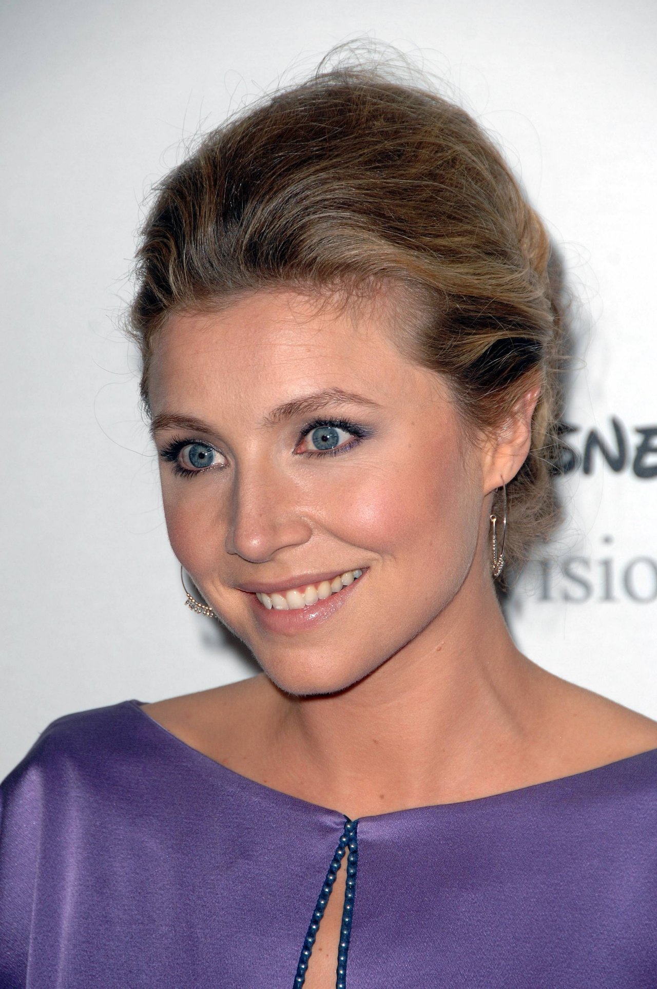 Sarah Chalke leaked wallpapers