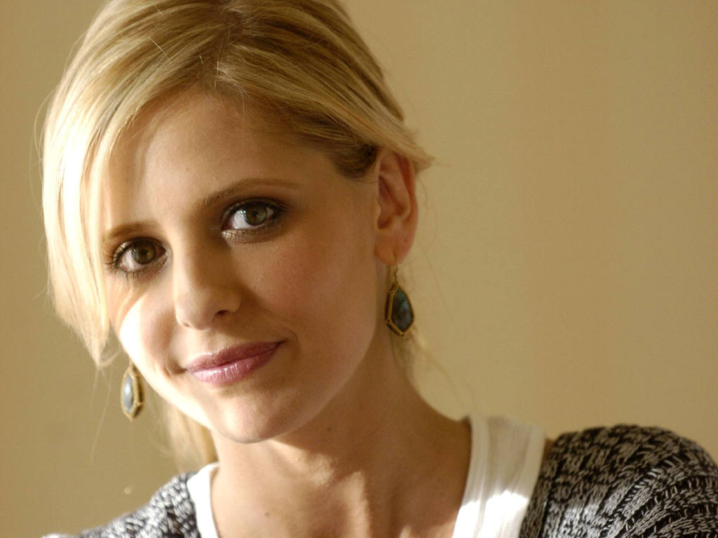 Sarah Michelle Gellar leaked wallpapers