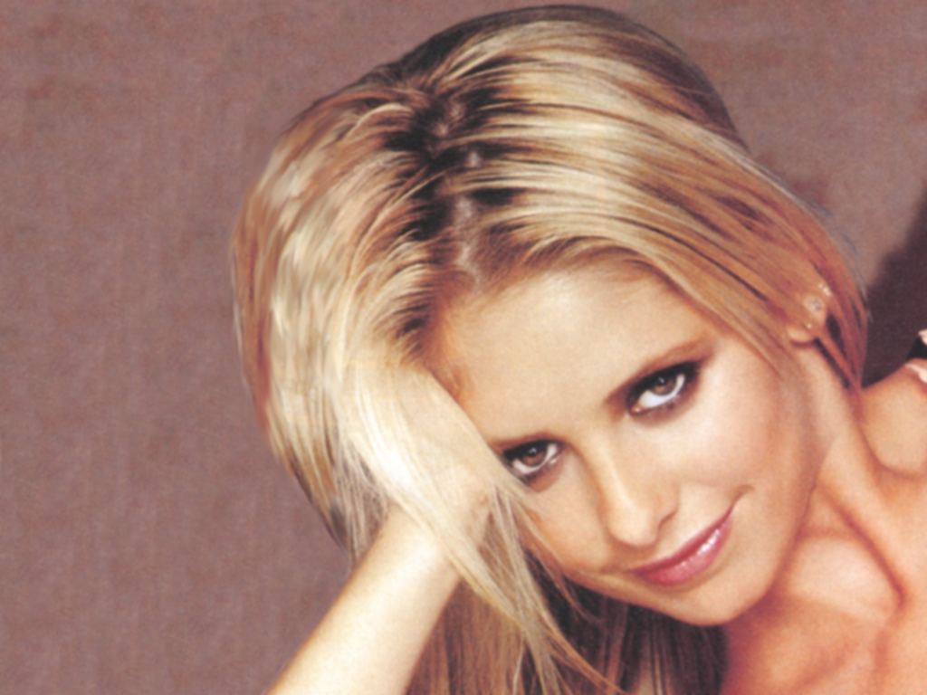 Sarah Michelle Gellar leaked wallpapers