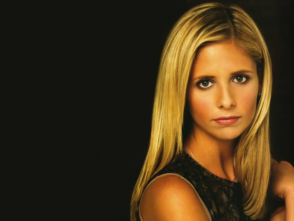 Sarah Michelle Gellar leaked wallpapers