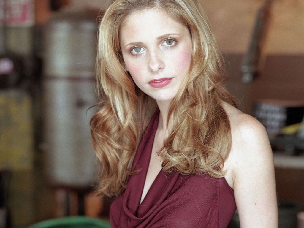 Sarah Michelle Gellar leaked wallpapers