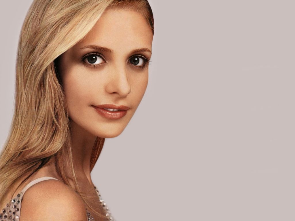 Sarah Michelle Gellar leaked wallpapers