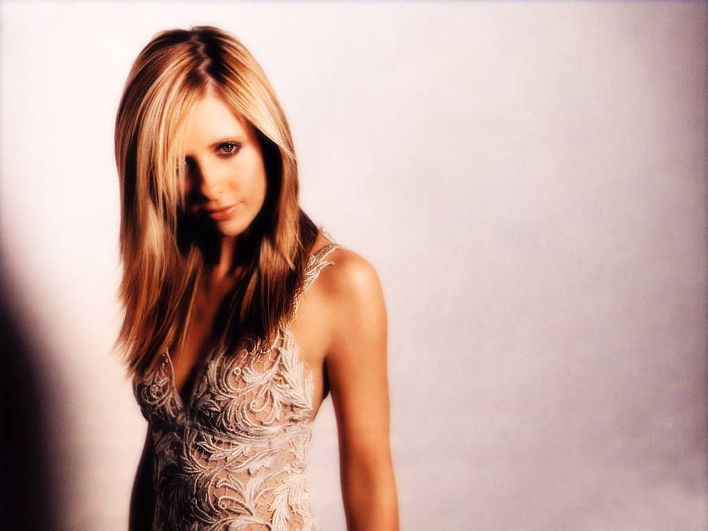 Sarah Michelle Gellar leaked wallpapers