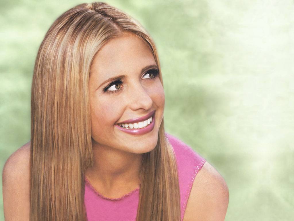 Sarah Michelle Gellar leaked wallpapers