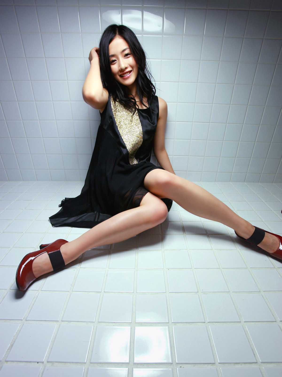 Satomi Ishihara leaked wallpapers