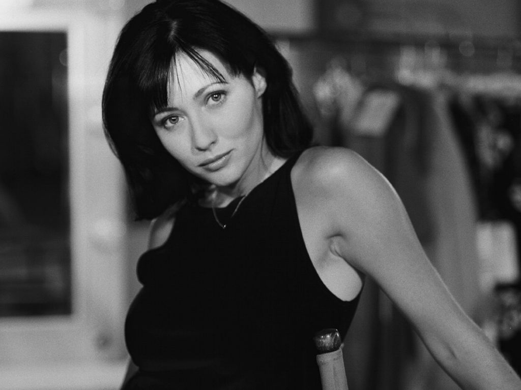 Shannen Doherty leaked wallpapers