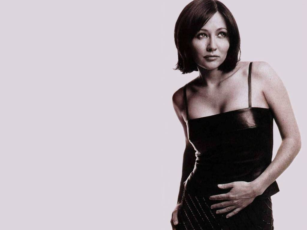 Shannen Doherty leaked wallpapers