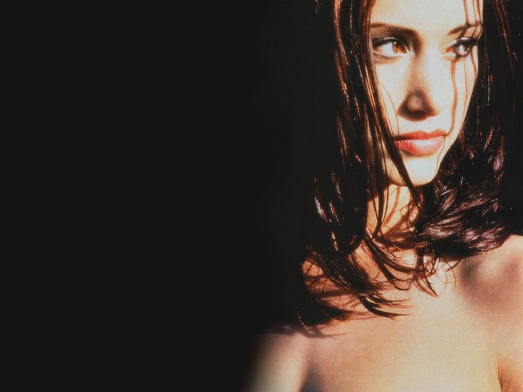 Shannon Elizabeth leaked wallpapers