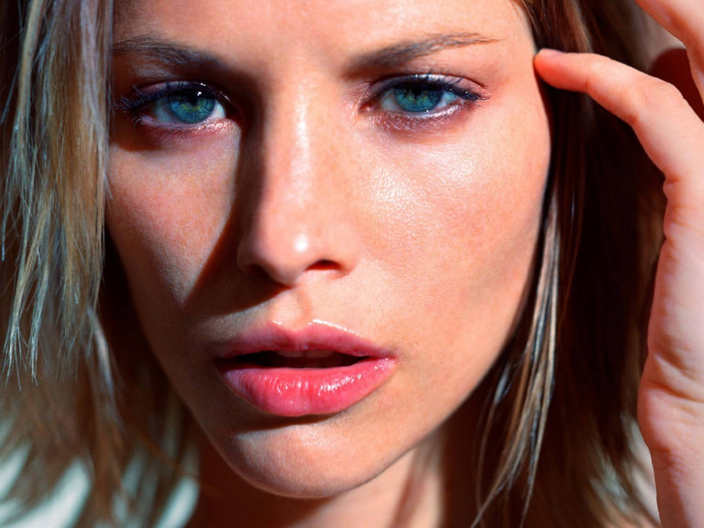 Sienna Guillory leaked wallpapers