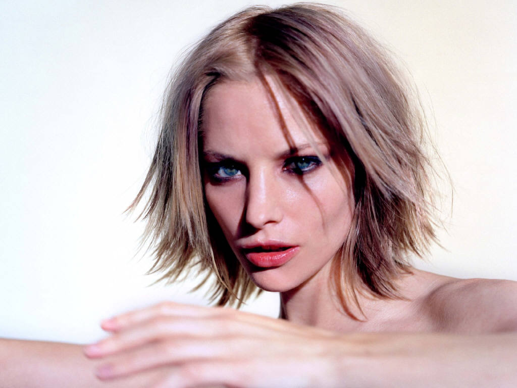 Sienna Guillory leaked wallpapers