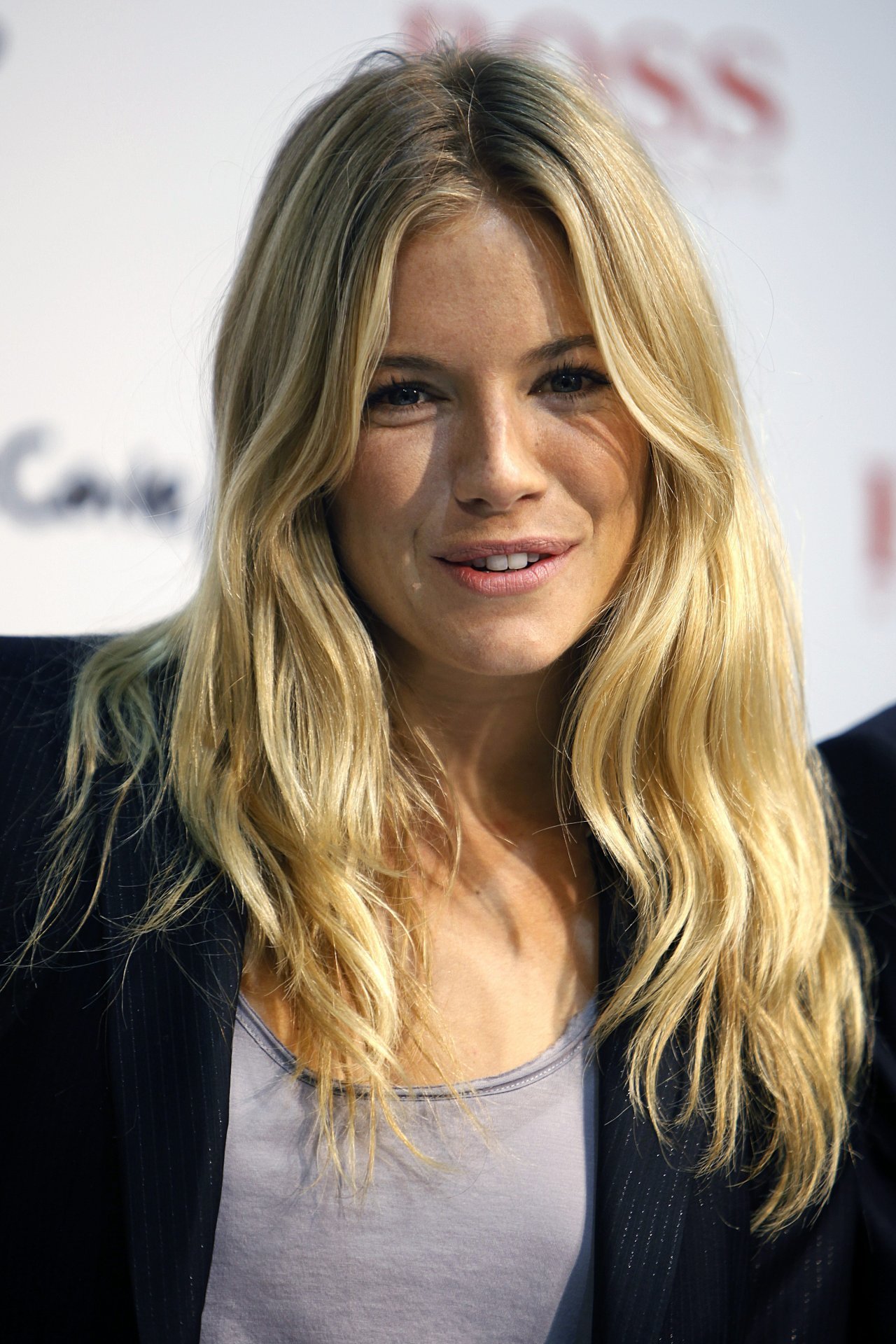 Sienna Miller leaked wallpapers