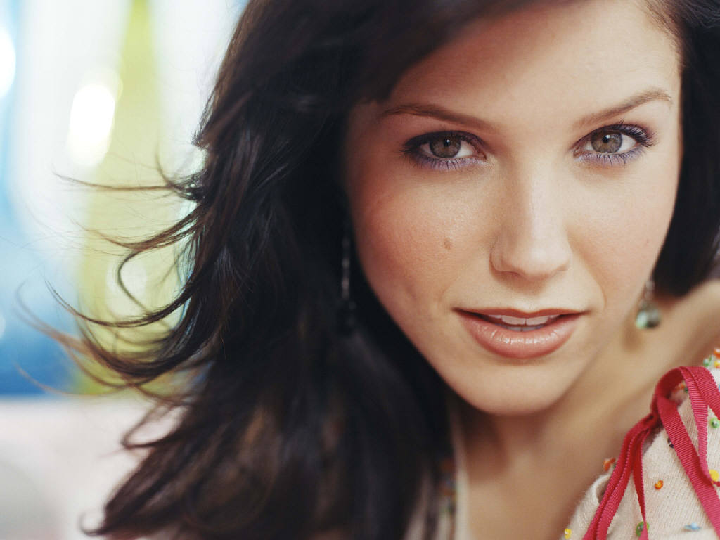 Sophia Bush leaked wallpapers