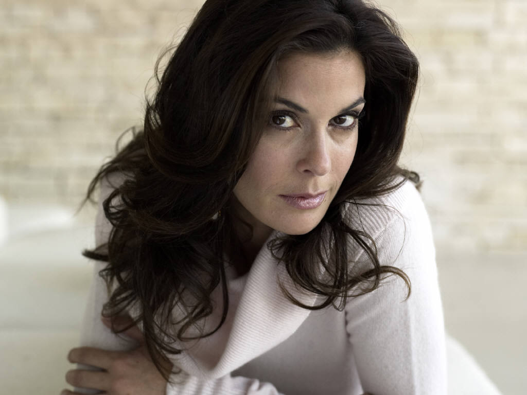 Teri Hatcher leaked wallpapers