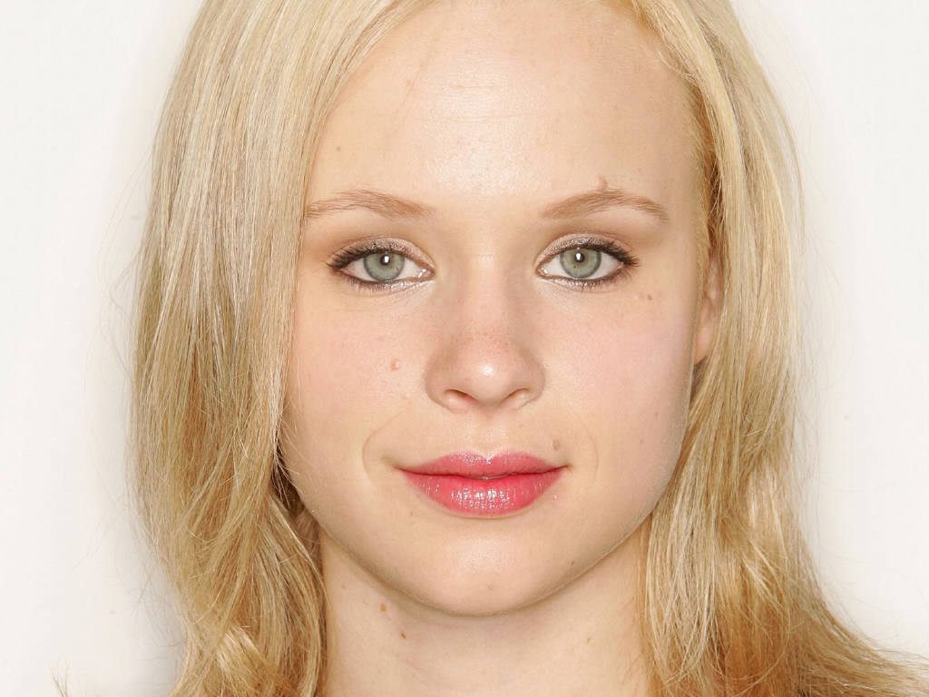 Thora Birch leaked wallpapers