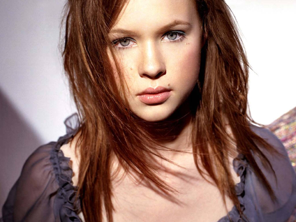 Thora Birch leaked wallpapers