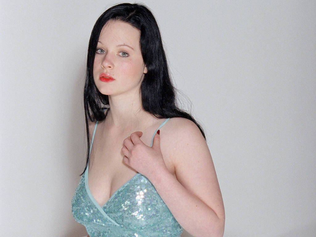 Thora Birch leaked wallpapers