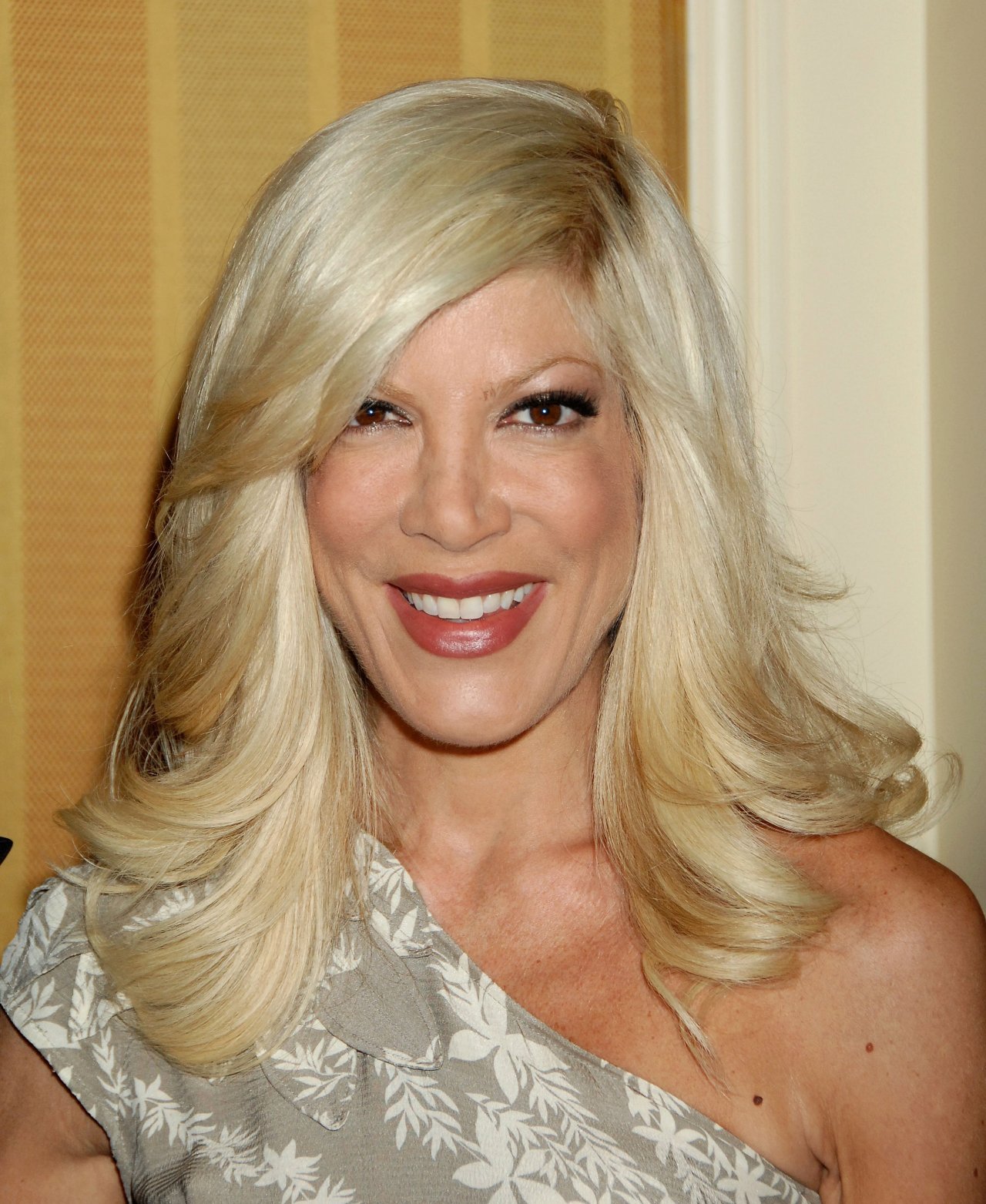 Tori Spelling leaked wallpapers