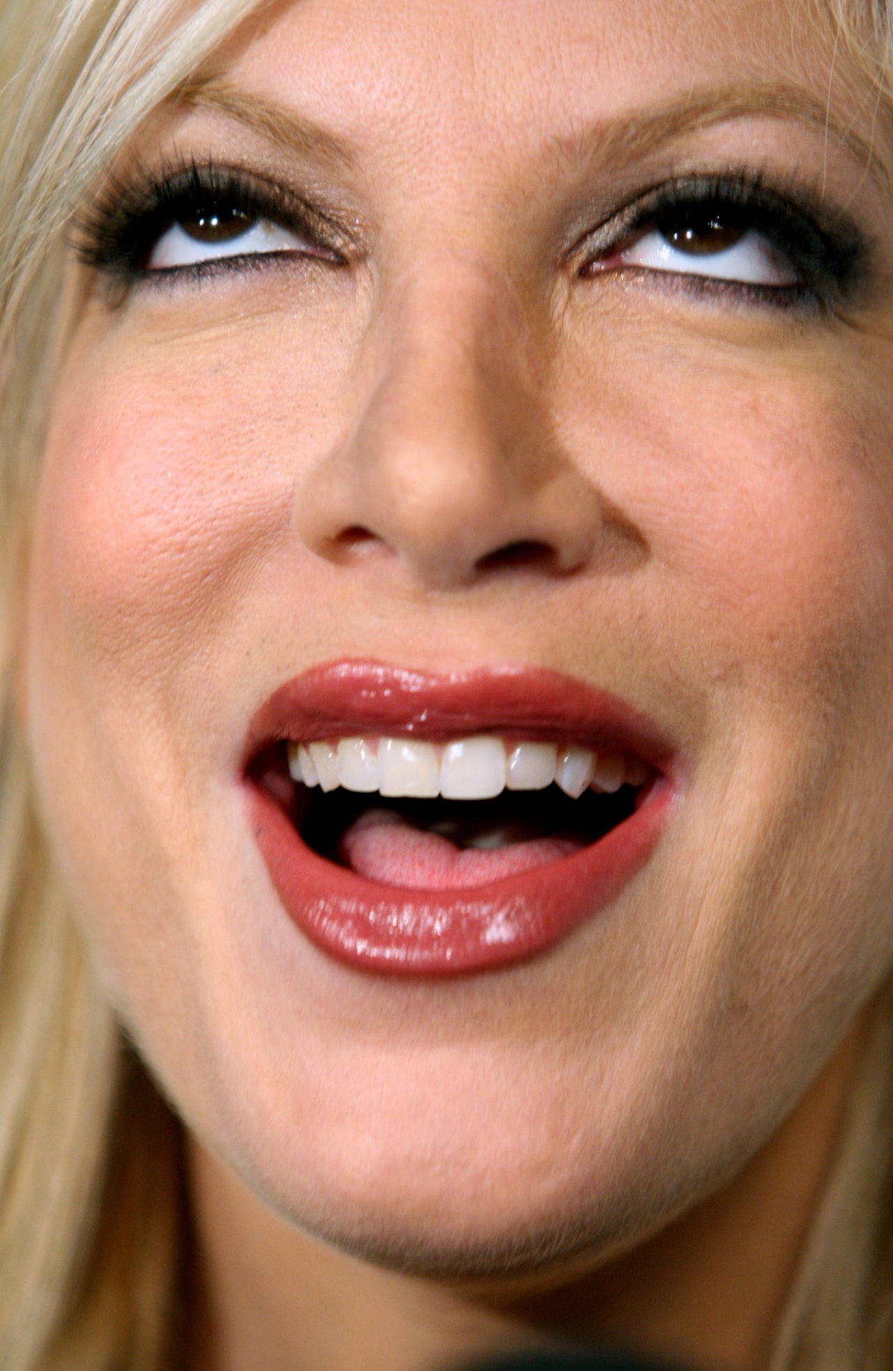 Tori Spelling leaked wallpapers