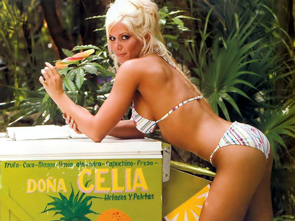 Torrie Wilson leaked wallpapers