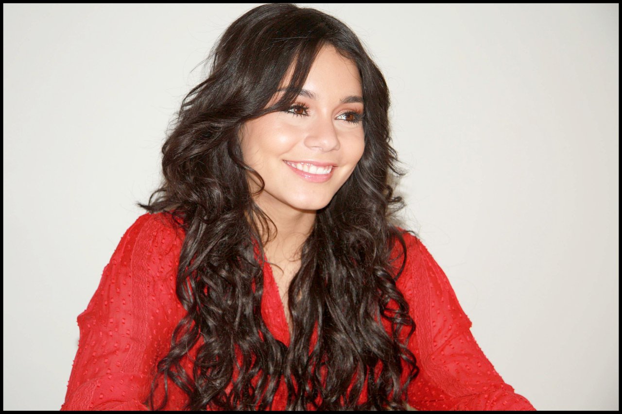 Vanessa Hudgens leaked wallpapers