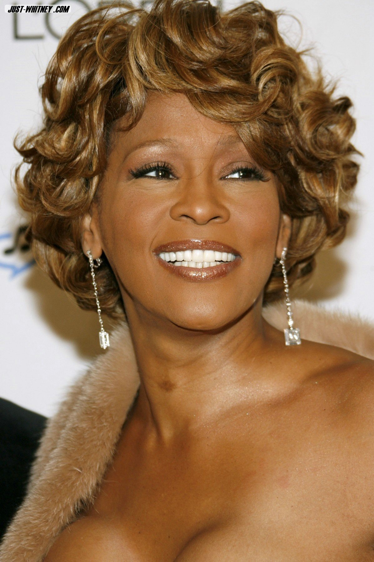 Whitney Houston leaked wallpapers