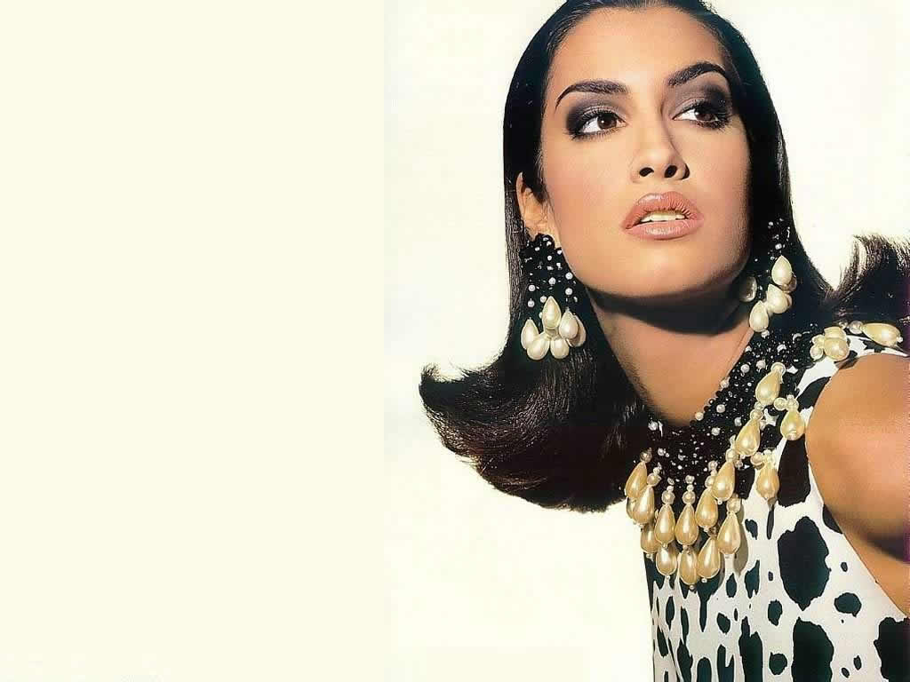 Yasmeen Ghauri leaked wallpapers