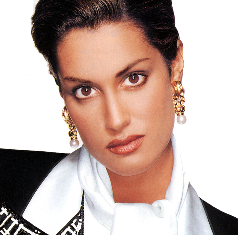 Yasmeen Ghauri leaked wallpapers