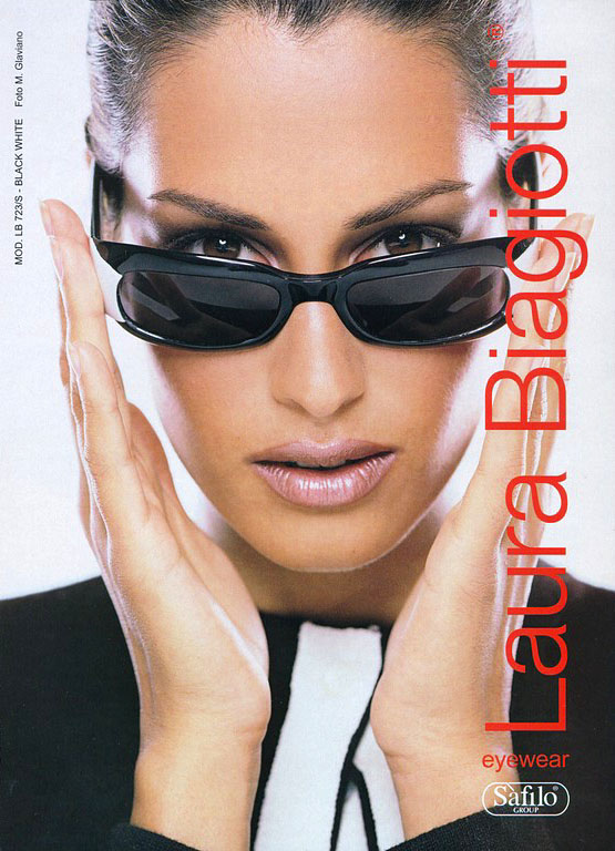 Yasmeen Ghauri leaked wallpapers