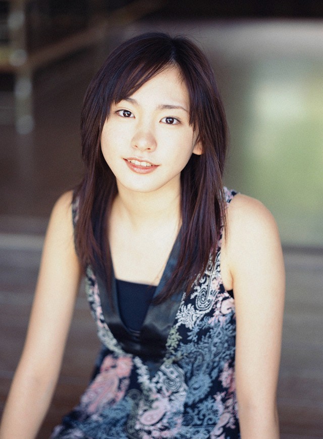 Yui Aragaki leaked wallpapers