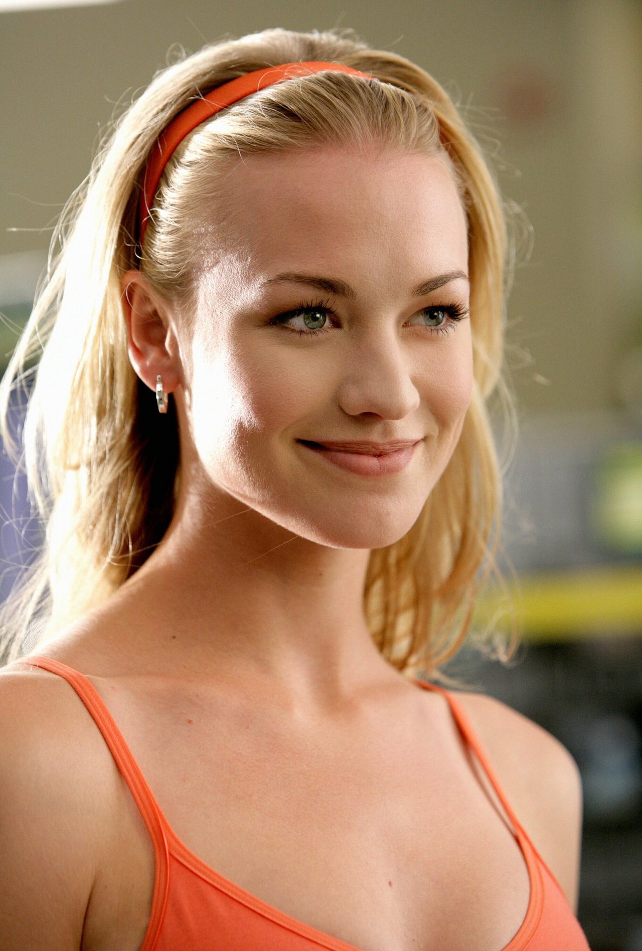 Yvonne Strahovski leaked wallpapers